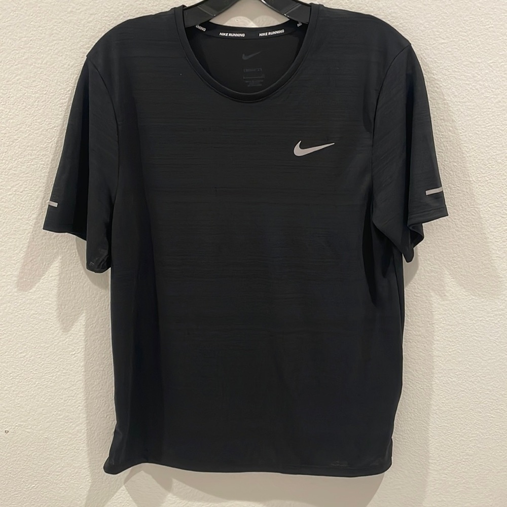 Nike men’s running shirt
